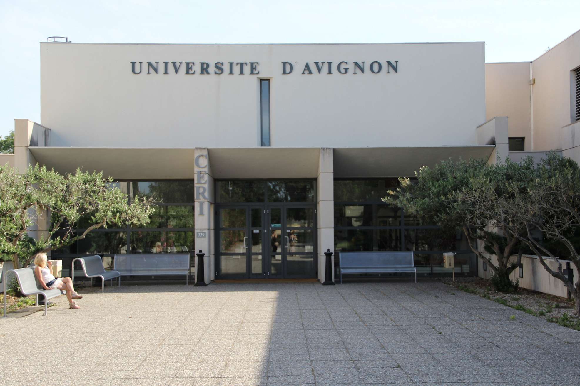 Université dAvignon building